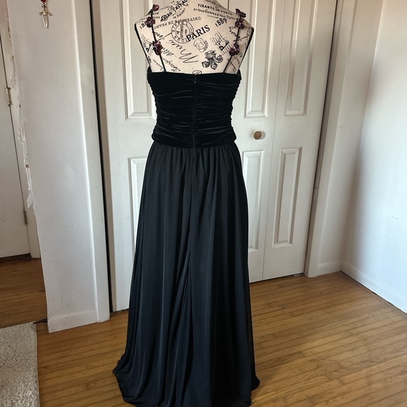 Velvet Floral Maxi Dress - Picture 5 of 6